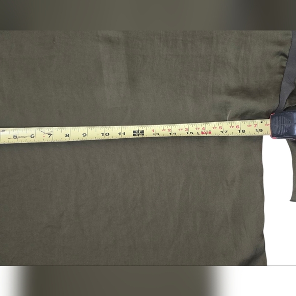 NWT Aunt Wanda Olive Green Ruffle Sleeve Women's Top Size S/M - Picture 7 of 7